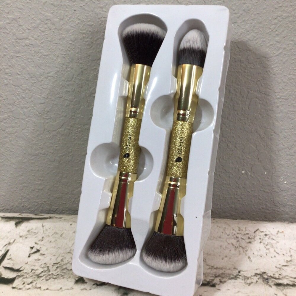 Ducare Makeup Brushes Duo End Foundation Powder Buffer and Contour Synthetic‎